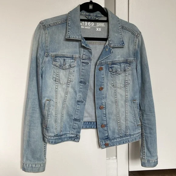 XS | Gap 1969 Jean Jacket - Picture 2 of 16